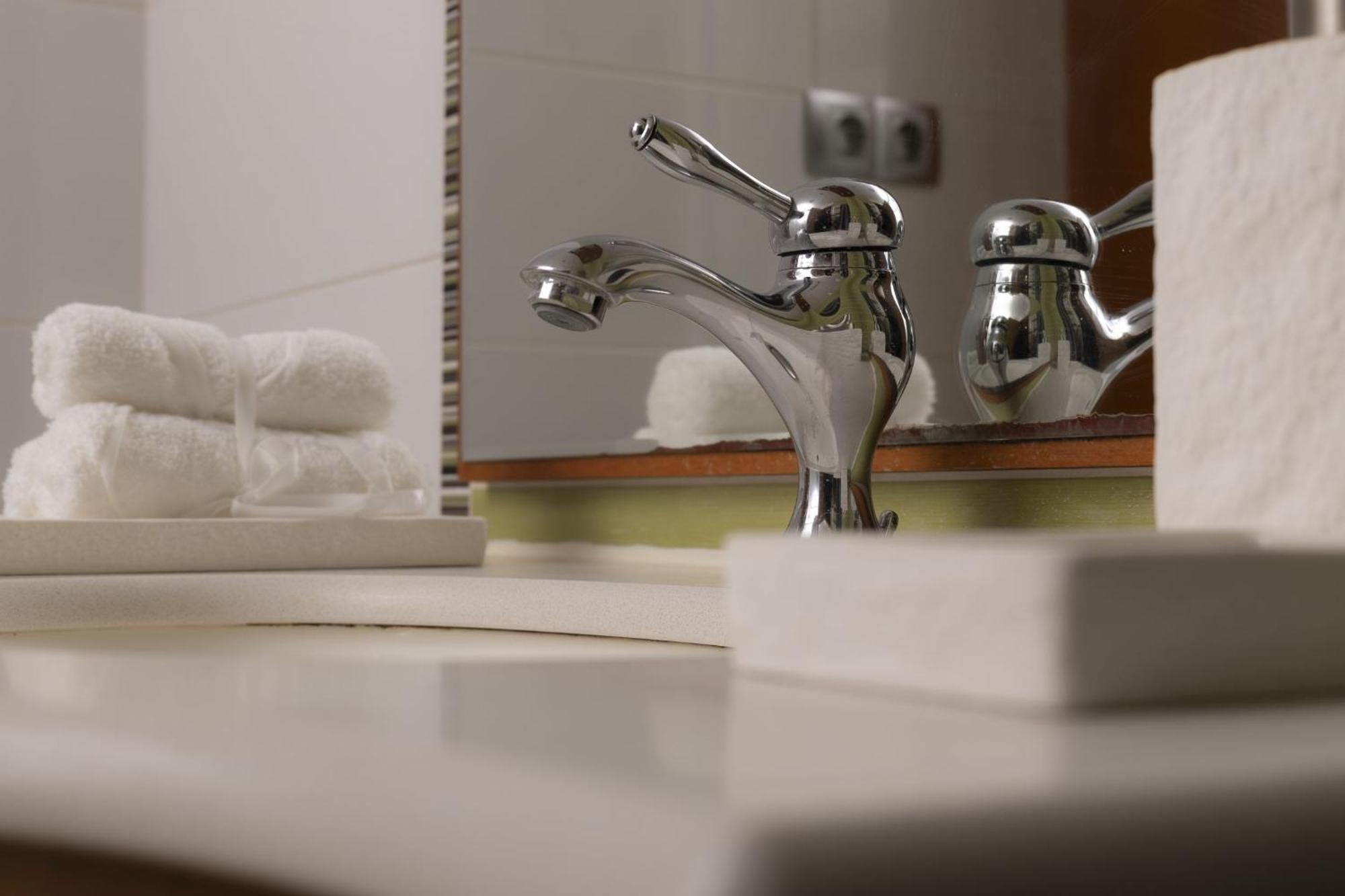 Apartamento Cozy Overlooking Pedro Zerolo Square Madrid